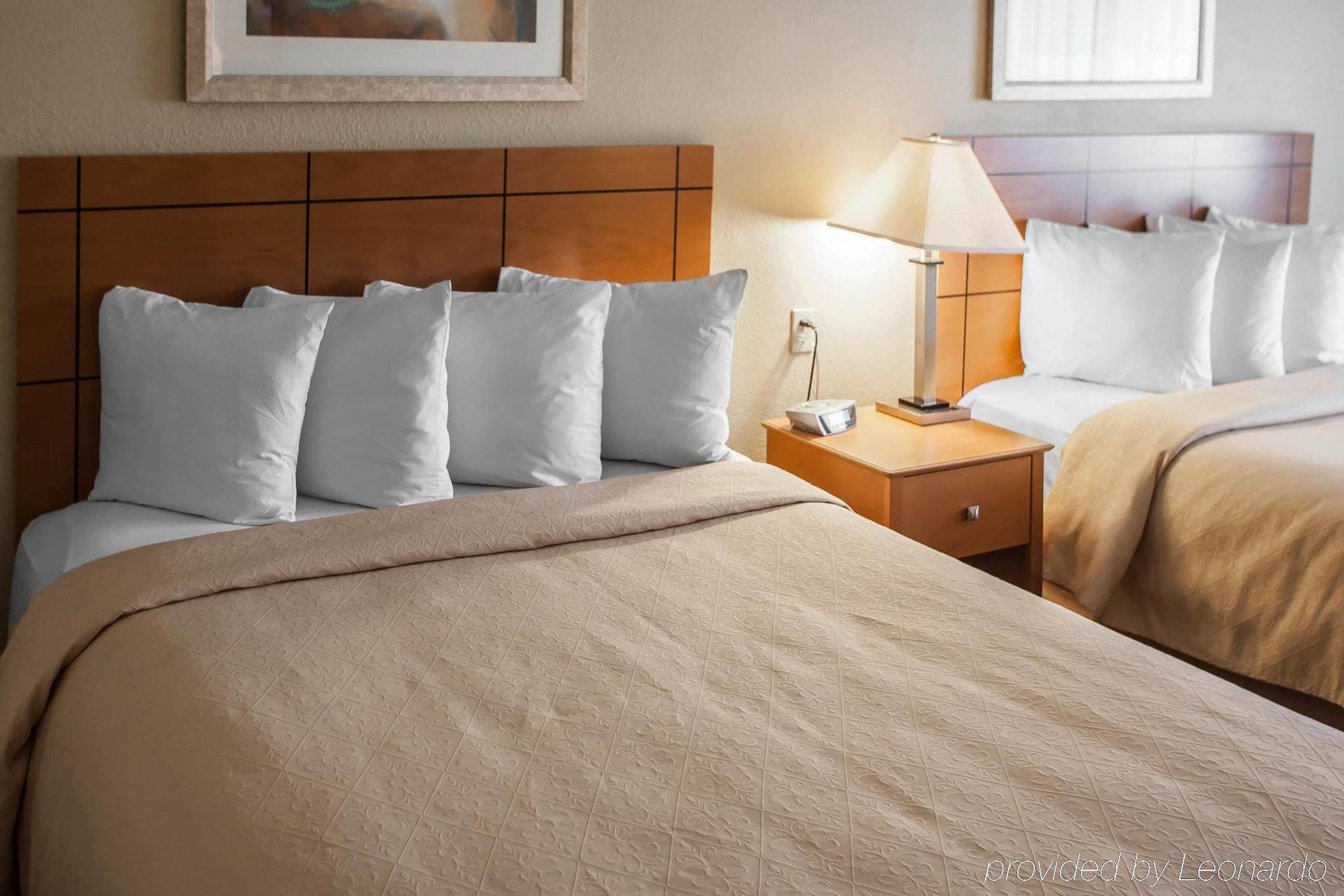 Quality Inn Near I-72 And Hwy 51 Forsyth Екстер'єр фото
